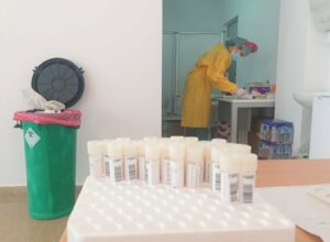 La Junta comienza a aplicar los test rápidos en centros residenciales de mayores y discapacidad