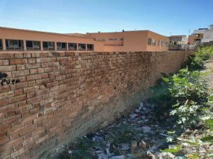 CGT acude a la Inspección de Trabajo por el estado del muro del CEIP Campo de Gibraltar
