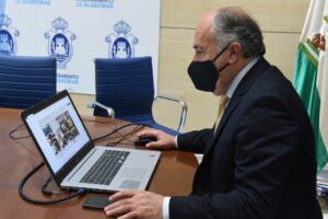 Landaluce pide evitar desplazamiento innecesarios y convoca a la Junta de Portavoces