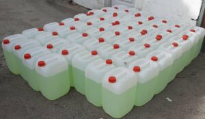 Intervenidas en una vivienda de La Línea 53 garrafas de gasolina para narcolanchas