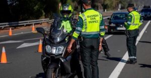 Un fallecido y un herido grave en un accidente entre un coche y una moto en Campamento