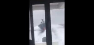 La persecución de la narcolancha en el Estrecho por Vigilancia Aduanera se salda con diez detenidos