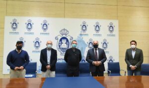 Proponen al alcalde que un tramo de la calle Teniente Miranda pase a llamarse 'Padre Cruceyra'