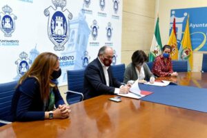 El Ayuntamiento cede unos terrenos en Doña Casilda para la Asociación de Autismo de Cádiz