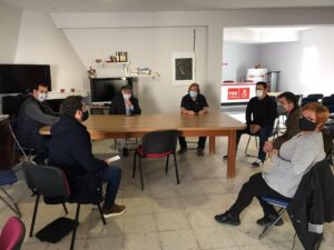 El PSOE analiza con Verdemar la implantación de la planta de Gas Natural Licuado junto a la playa de Palmones