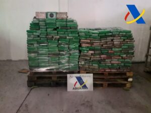 Incautados en el puerto de Algeciras 1.600 kilos de cocaína oculta en un contenedor con plátanos