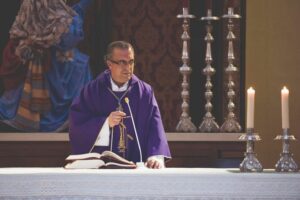 Fallece el Padre Curro, párroco de la iglesia del Corpus Christi