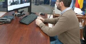 El alcalde de La Línea estudiará con los empresarios pedir ayudas a instituciones supramunicipales