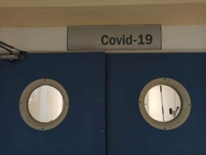 El Punta Europa se prepara para empezar a derivar pacientes Covid a Cádiz ante el colapso del hospital