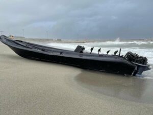 Cuatro detenidos tras intervenirse tres narcolanchas en las costas del Campo de Gibraltar