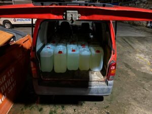 La Policía Real detiene a un ciudadano por presuntos delitos relacionados con el repostaje de narcolanchas