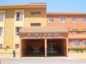 La Junta desmedicaliza la residencia de mayores de Los Barrios tras comprobar que está "estable"