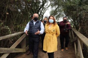 Crespo visita las obras de mejora de la Puerta Verde que enlaza Algeciras con el Corredor Verde