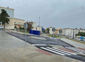 La Junta finaliza la tercera fase de las obras de reurbanización de la calle Bombita, en La Piñera