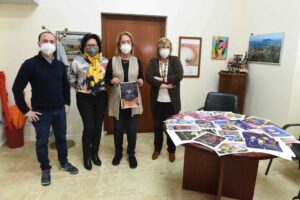 Adrián Mauricio Quirós realiza el cartel anunciador del Carnaval Especial 2021