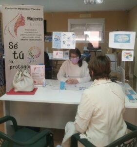 Márgenes y Vínculos ayuda a buscar empleo a mujeres en riesgo de exclusión social de la zona Sur