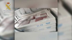 La Guardia Civil interviene 7.500 cajetillas de tabaco de contrabando en una furgoneta en Palmones