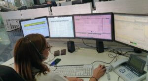 Rescatado y evacuado al hospital un hombre tras caer en un zarzal en Getares