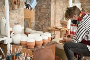 La artesanía da el salto a la venta online. Cerámicas Montse ya está en el Centro Comercial Virtual