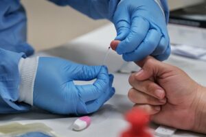 456 nuevos contagios y más ingresos hospitalarios en la comarca