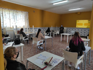 15 mujeres de la zona sur se forman en nuevas técnicas para encontrar empleo en el sector de la limpieza