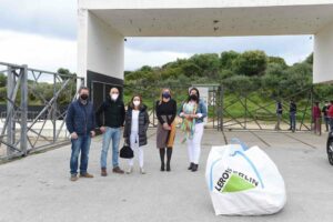El Parque Natural del Estrecho celebra el Día Internacional de la Tierra con una limpieza en el Centenario