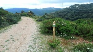 Turismo mejora la señalización de la Garganta y obtiene la homologación de la Senda de los Prisioneros