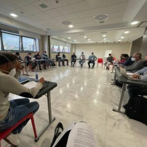 Los estibadores reclaman ser considerados personal esencial para ser vacunados contra la Covid