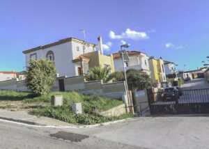El Consistorio invierte 334.000 euros en asfaltar las calles Batel, Villa Blanca y Villa Rosa, en San García