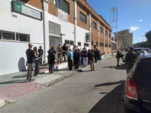 El PSOE llama a una concentración de alcaldes el próximo martes ante la delegación del Gobierno de la Junta para protestar por el deterioro de la sanidad.