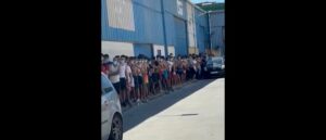 Comienzan las devoluciones de los 6.000 inmigrantes que han entrado ilegalmente en Ceuta