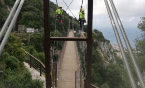 Gibraltar reabre el puente colgante de Windosr, situado en la parte alta del Peñón