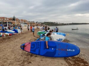 La Liga Regional de pádel surf llega este sábado a la playa de Getares