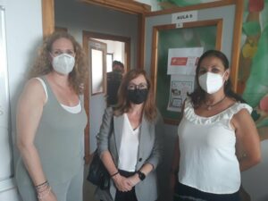 La Fundación Cepsa visita el programa 'Aires Te Conecta', reconocido en los premios al Valor Social