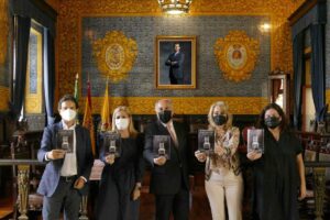 Presentado el díptico con las actividades en torno al VII Encuentro de Guitarra 'Paco de Lucía'