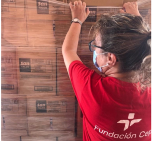 Las fundaciones Cepsa y Persán distribuyen 22,5 toneladas de detergente en el Campo de Gibraltar