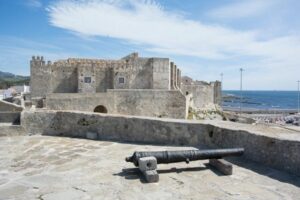 Jornada de puertas abiertas y visitas guiadas en el Castillo de Guzmán para conmemorar la "toma de la ciudad de Tarifa".