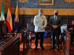 Landaluce recibe al nuevo subdelegado de Defensa en la provincia de Cádiz