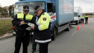La Policía Local pone en marcha una nueva campaña de controles sobre camiones y autobuses