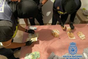 Cinco detenidos por secuestrar a un joven en Algeciras, amordazarlo y golpearlo durante 16 horas