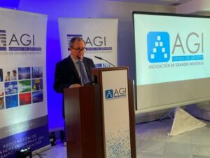 La AGI presenta sus datos y reclamaciones en soledad institucional