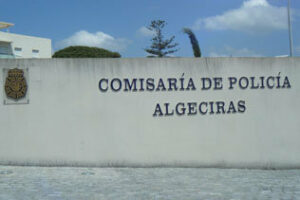 Expulsado un policía nacional de Algeciras que presuntamente colaboró con la banda del Messi del Hachís