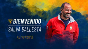 Salva Ballesta ya entrena al UCAM Murcia CF