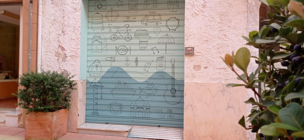 Márgenes y Vínculos plasma en el mural Entre dos aguas una visión positiva de Algeciras y del barrio de La Caridad