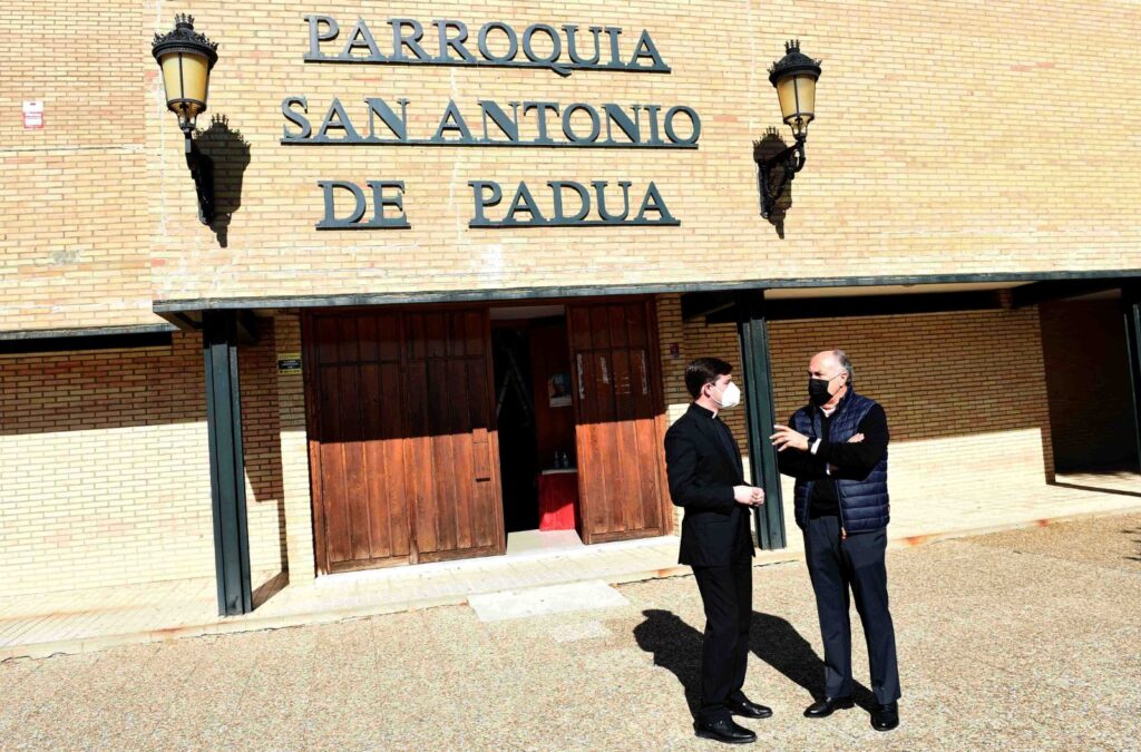 Antonio Jesús López nuevo párroco de San Antonio de Padua