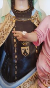 Dañan la imagen de la Virgen del Carmen expuesta en la Capilla del Cementerio antiguo