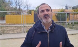 Piden a Educación que cumpla de una vez" con el CEIP Los Arcos del Cobre