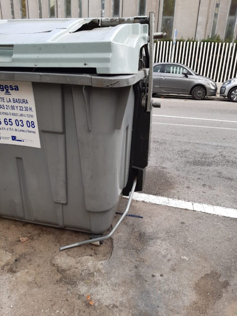 Adelante Algeciras lamenta que el equipo de gobierno se niegue a estudiar la carencia de contenedores en la ciudad