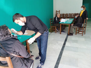 Se busca en el campo de Gibraltar recuperar los restos de familiares víctimas del fascismo mediante muestras de ADN