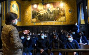 Los alumnos del Colegio San José-Virgen de la Palma visitan la Casa Consistorial